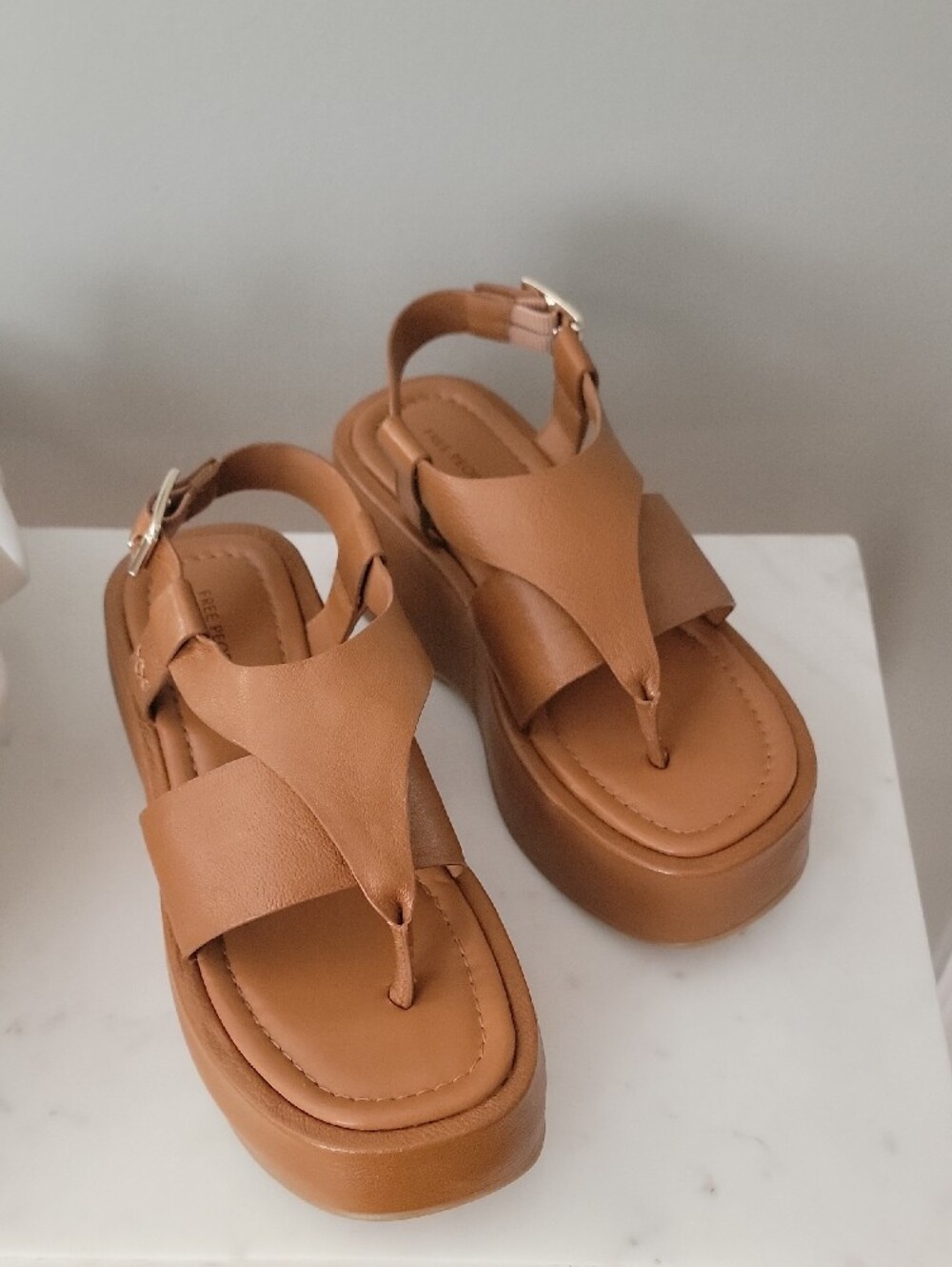 Free People Brown Leather Platform Thong Sandals - Picture 6 of 10
